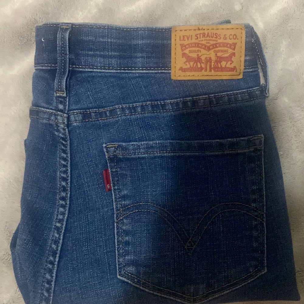 Levi’s 525 Perfect Waist Straight Leg Jeans